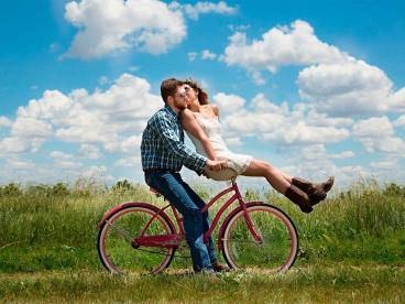 ¿Hemos perdido la chispa? Descubre cómo reavivar tu relación y asume que la rutina no siempre tiene la culpa